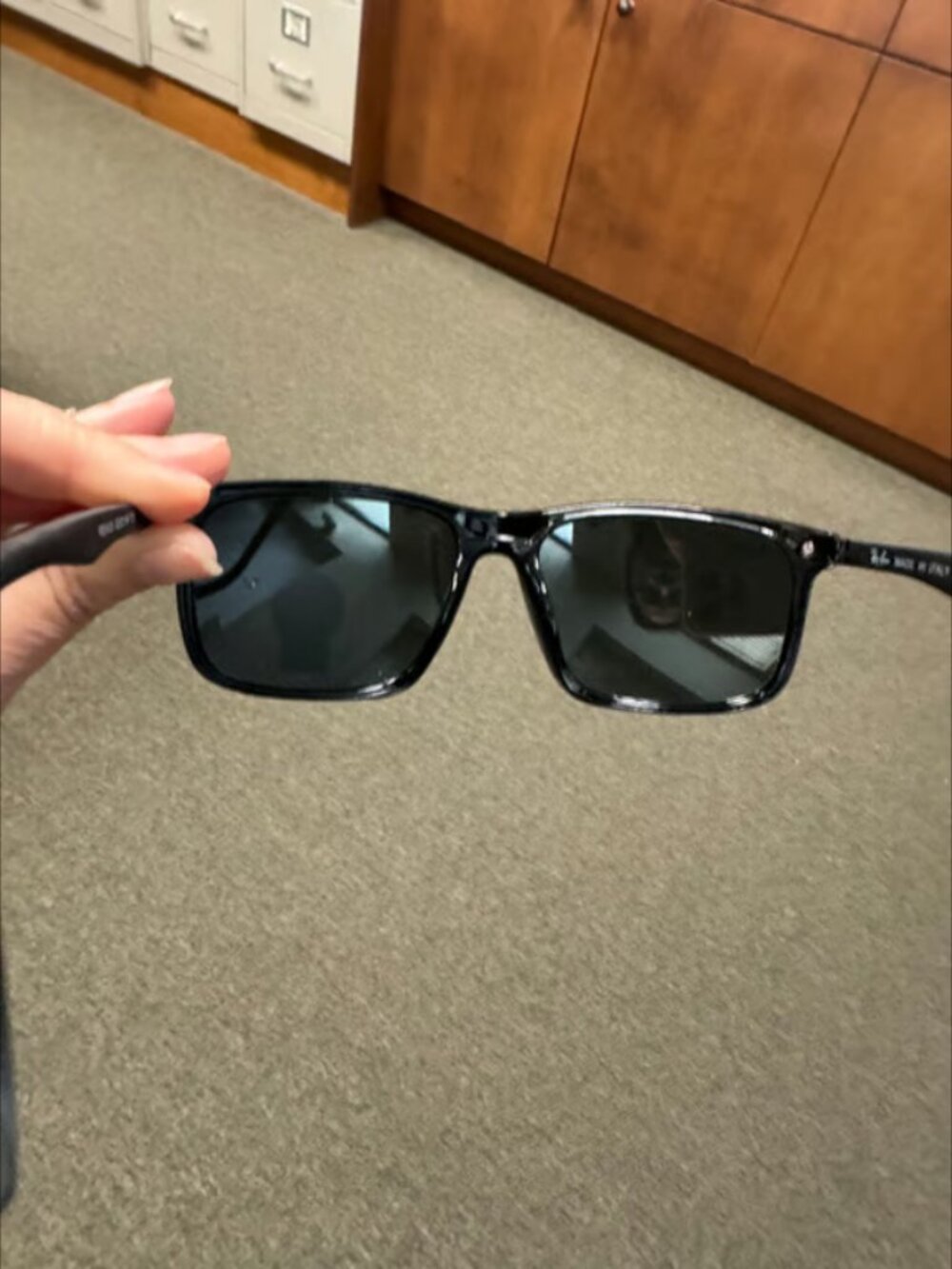 Ray-Ban Sunglasses UNISEX - New  in box / never worn FREE SHIPPING - Picture 2 of 8